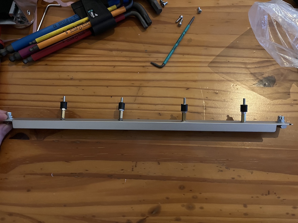 U-Profile with rubber standoffs